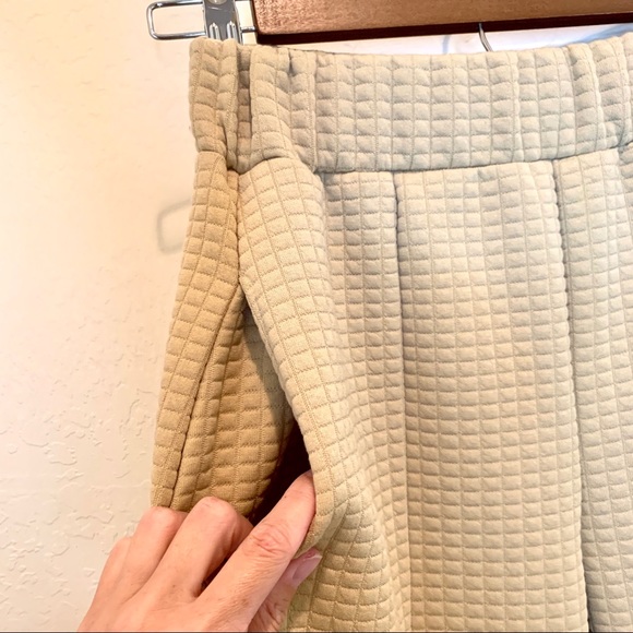 Topshop NWOT tan bubble quilted joggers - Picture 6 of 10